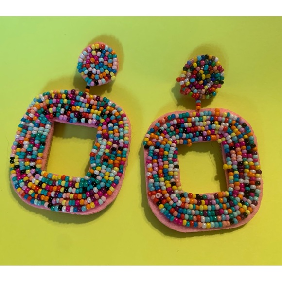 Colorful big hanging beaded earrings - Picture 3 of 10